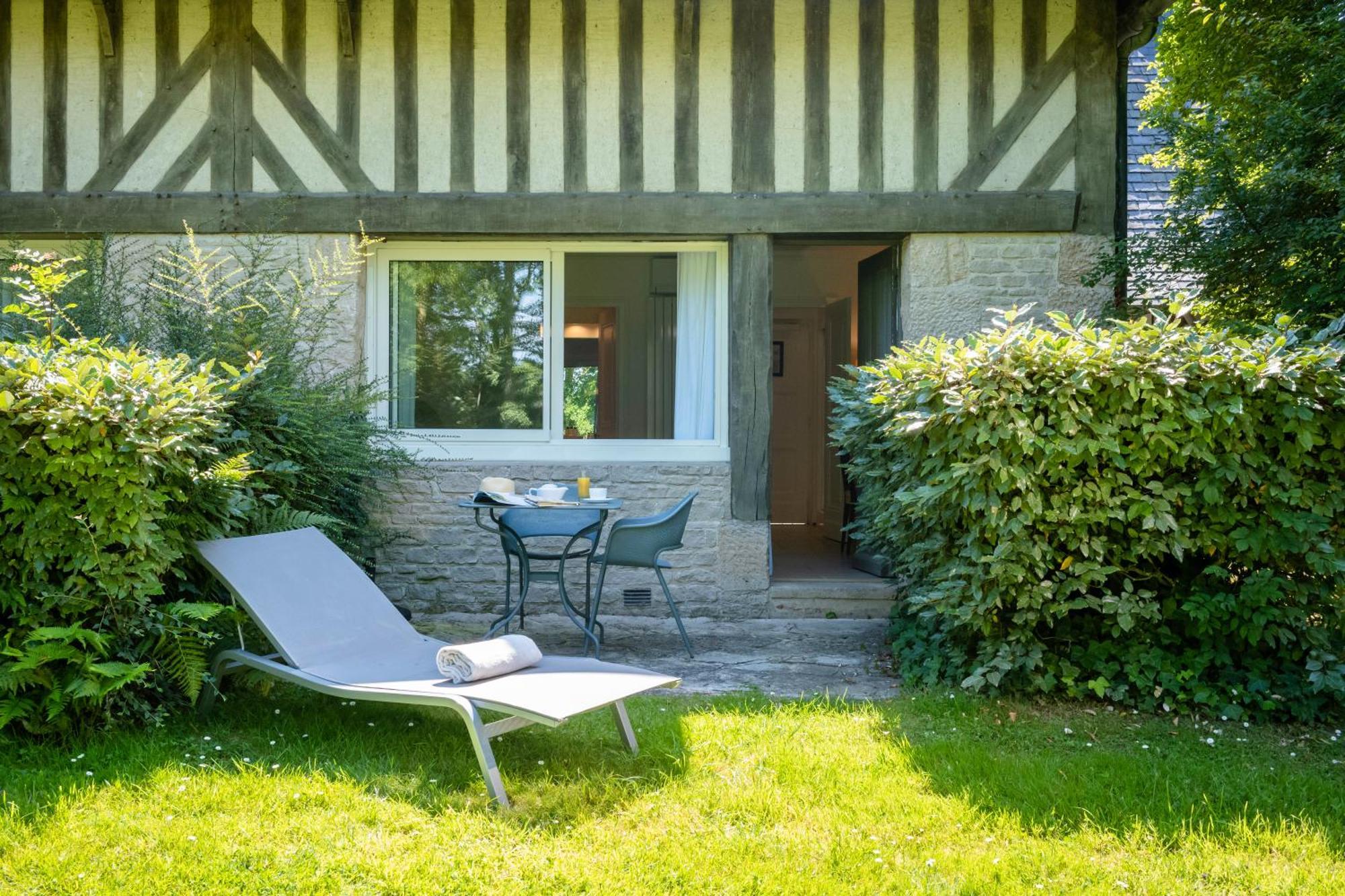 Les Manoirs De Tourgéville Hotel 4*