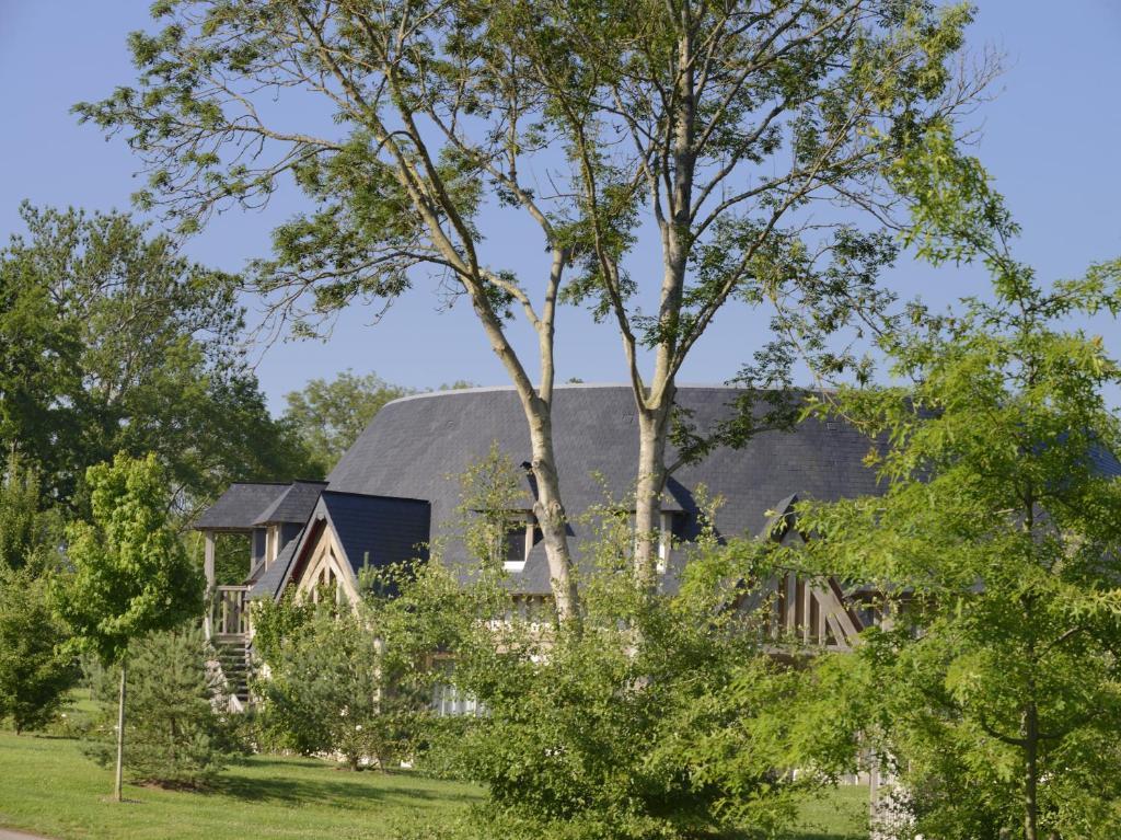Les Manoirs De Tourgéville Hotel